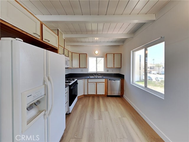 Photo - 218 Cahuenga Dr