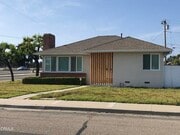 Photo - 1447 Palm Dr House