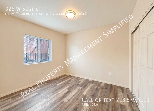 Photo - 326 W 51st St