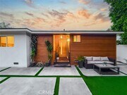Photo - 15722 Magnolia Blvd