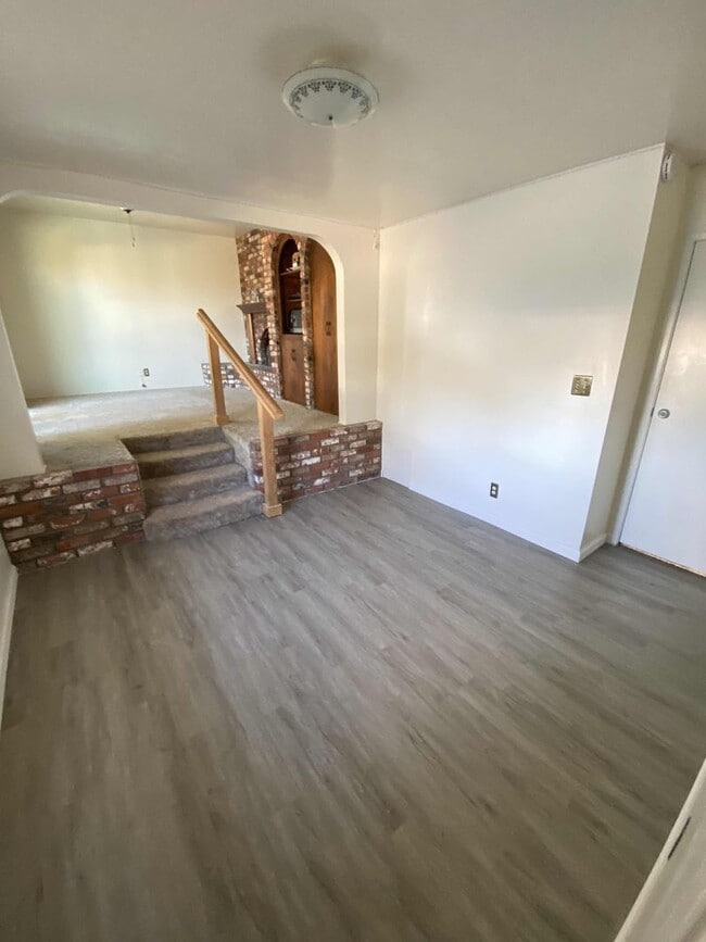 Photo - 1409 W Guava Ave Unit B