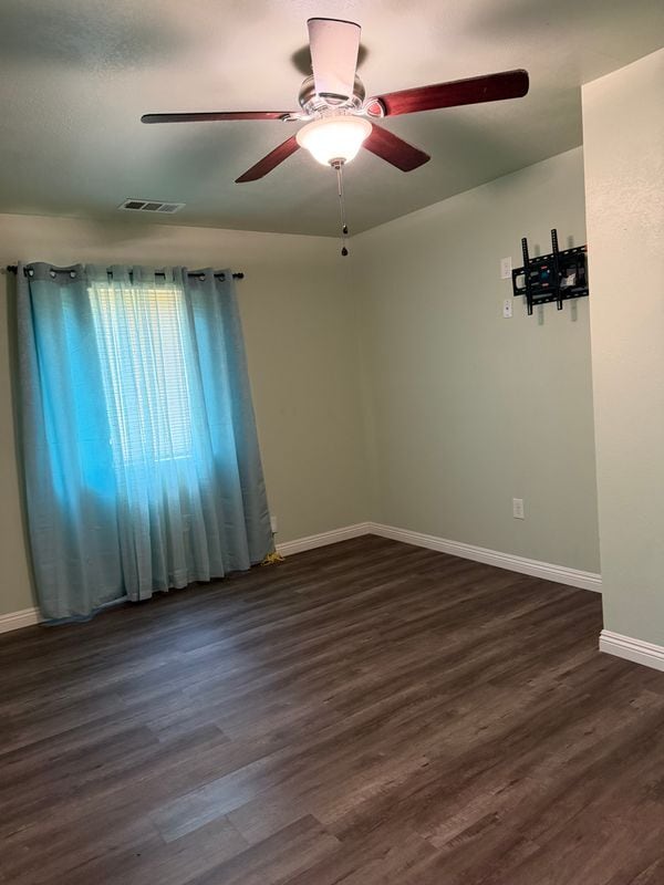Photo - 2026 Lohengrin St Unit 2 bed ,2 bath spacious ADU in quiet area