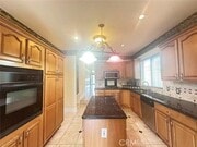 Photo - 928 S Bon View Ave