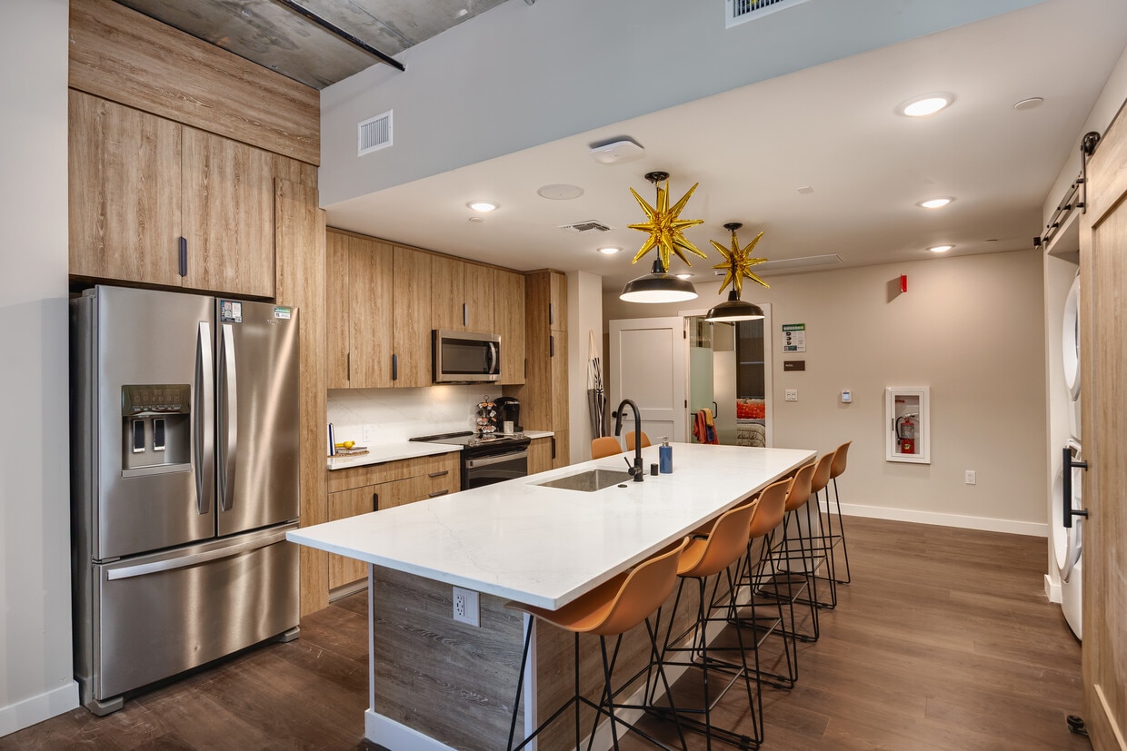 3D Tour - 6nineteen Apartments