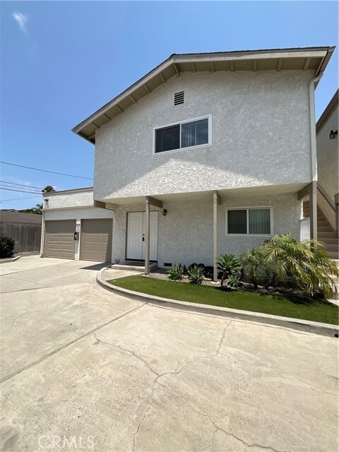 Photo - 2641 Santa Ana Ave