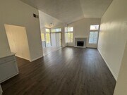 Photo - Newly renovated 4 bedroom in canyon crest! House