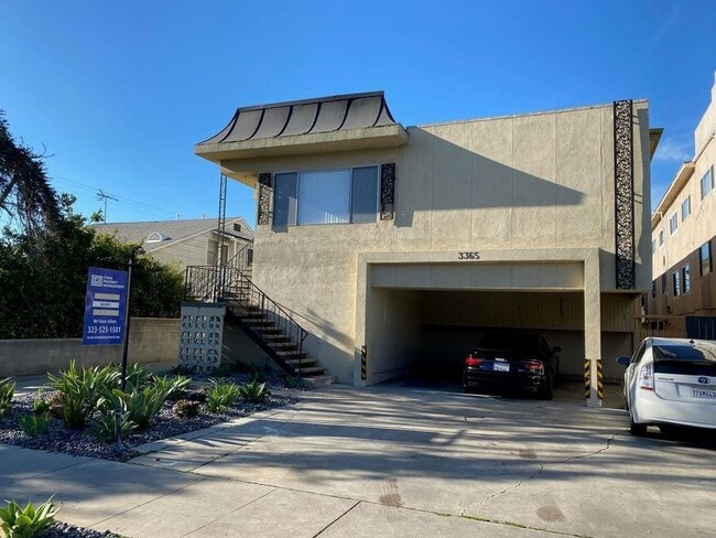 Photo - 3365 Keystone Av Unit 2