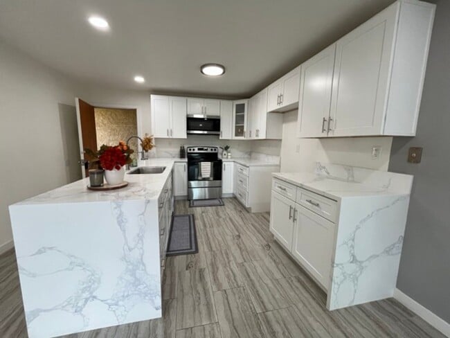 Photo - Downstairs 1 Bedroom Unit in Orange Unit A-09