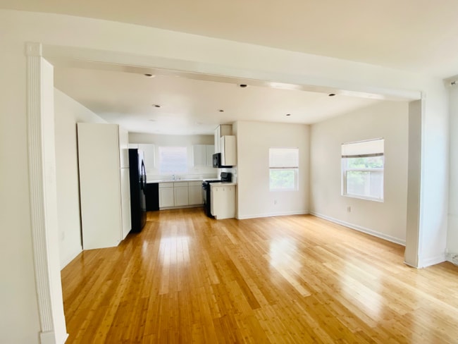 Photo - 767 Bennett Ave Unit 767