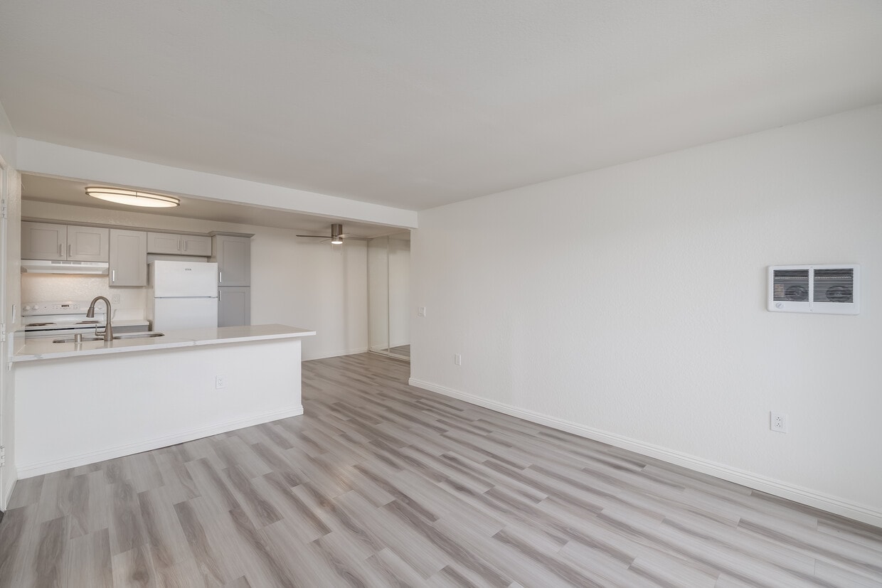 3D Tour - Camino Colony