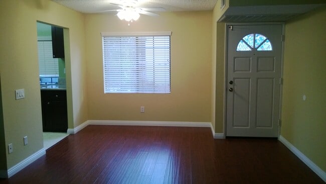 Building Photo - 13104 Wimberly Sq Unit 68