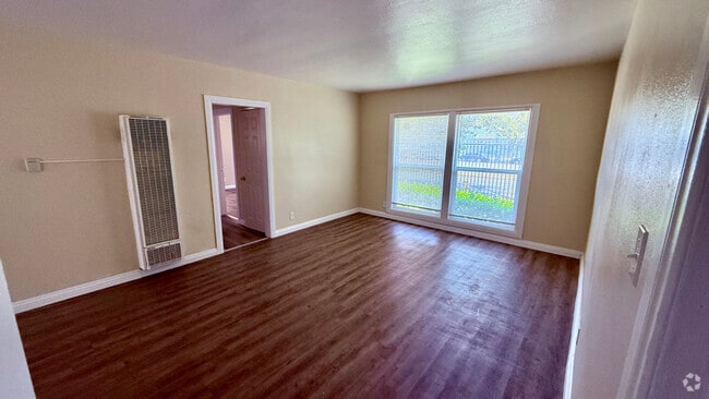 Building Photo - 4810 Obama Blvd Rental