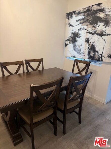 Photo - 18307 Burbank Blvd