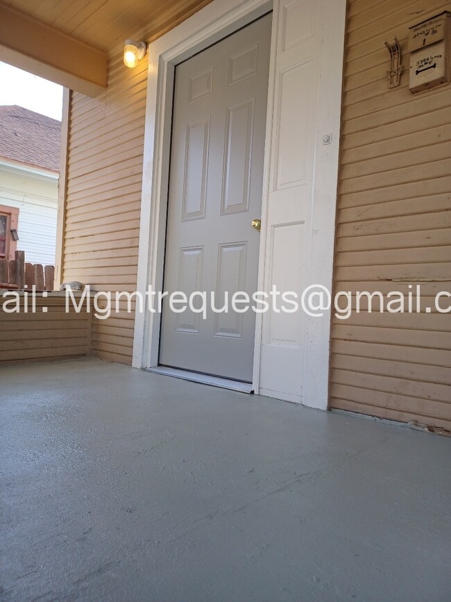 Photo - 3343 Lime St Unit 1