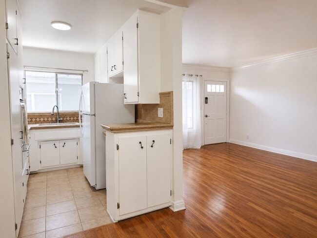 Photo - 216 S Gale Dr