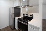 Photo - Beautiful 1BR in University Heights with Parking and Washer/Dryer Unit 02