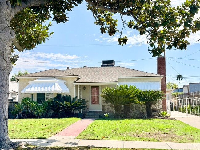 Photo - 828 N Pass Ave