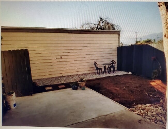 Photo - 745 S Lark Ellen Ave