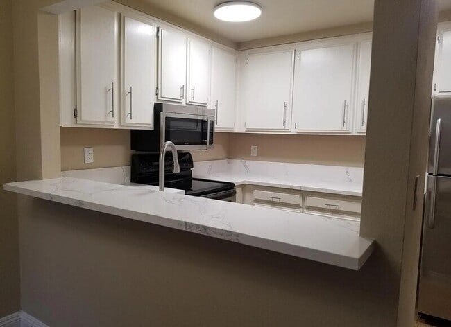 Photo - 435 S Virgil Ave Unit APT 106