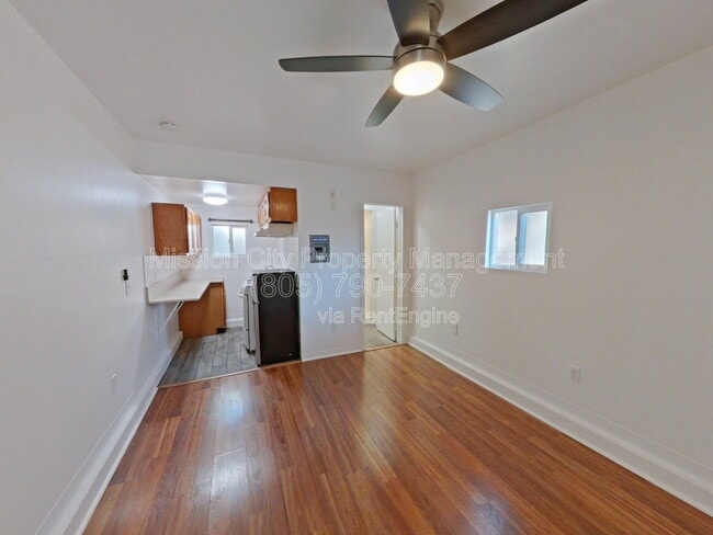 Photo - 916 San Andres St