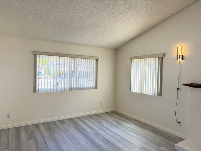 Photo - 3 bed, 2 bath single story home in West Hills