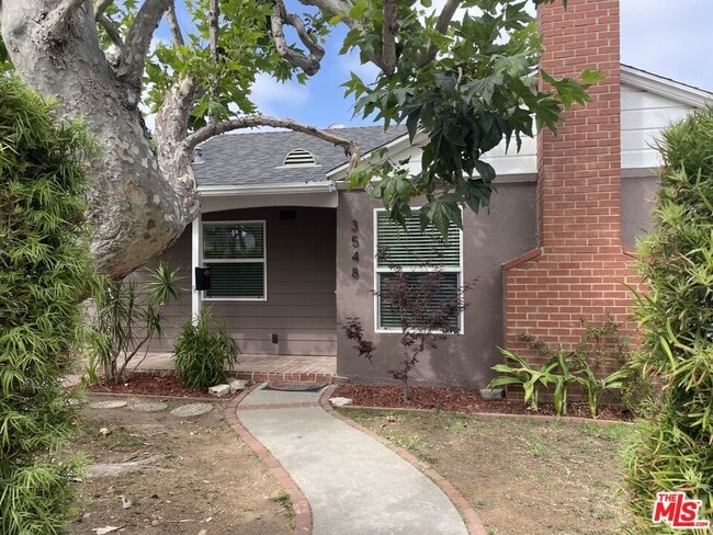 Photo - 3548 Military Ave