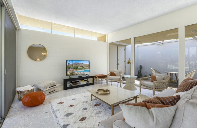 Photo - 1211 Sandpiper St