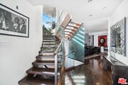 Photo - 1742 Viewmont Dr House