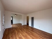 Photo - 3143 Keats St