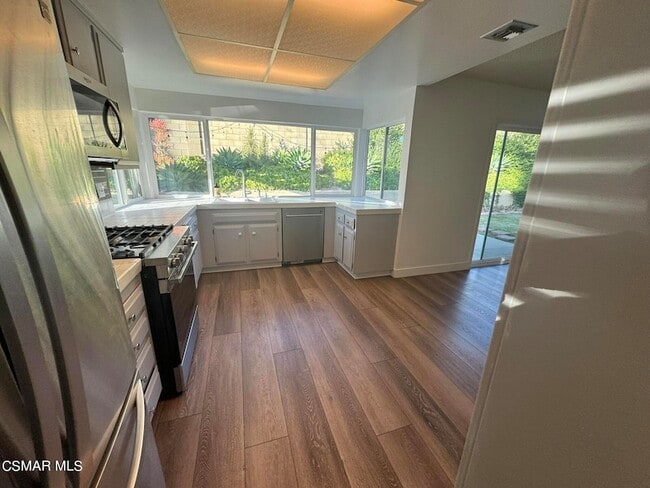 Photo - 2261 Birchfield St