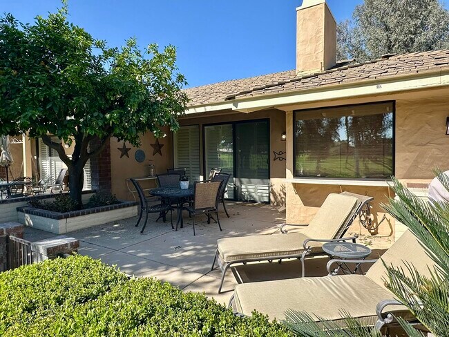 Photo - 110 Giralda Cir