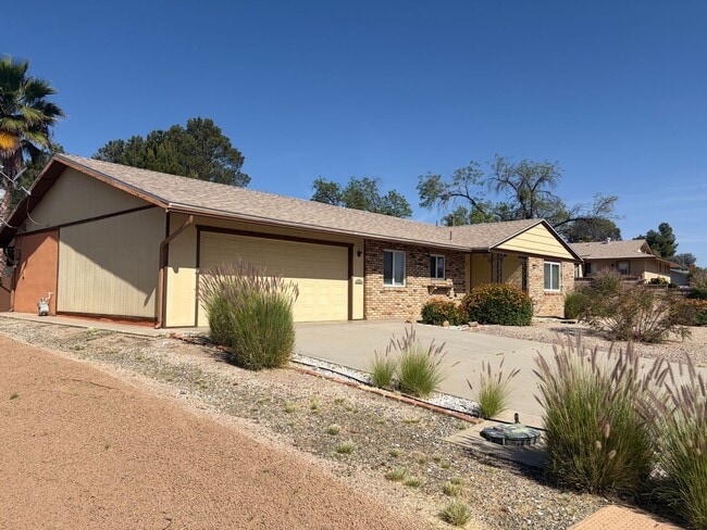 Building Photo - 55+ Community! Turnkey Home Awaits You!
