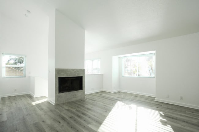 Photo - 405 Brooks Ave Unit N/A