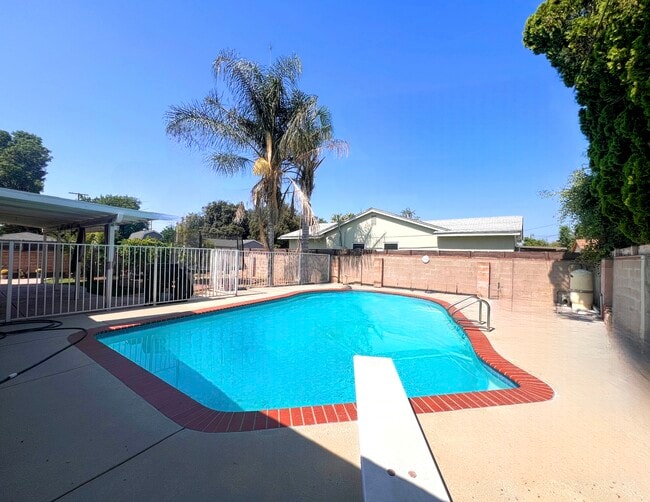 Building Photo - 9601 Comanche Ave Rental