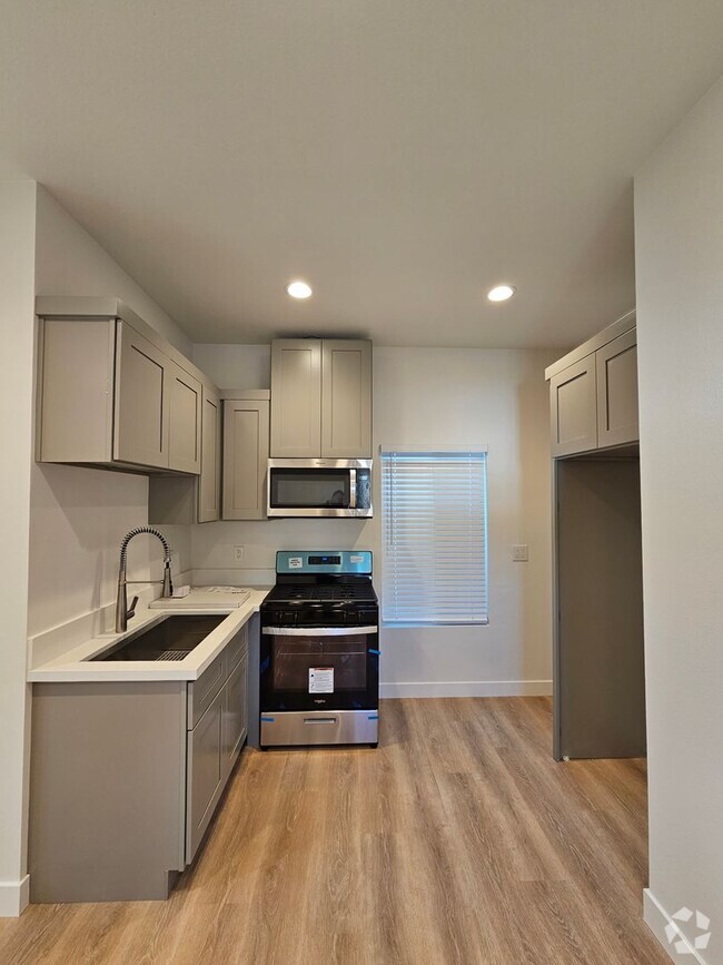 Building Photo - Showing Times: TBD Rental