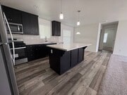 Photo - 1700 S State St