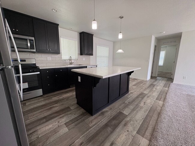 Photo - 1700 S State St