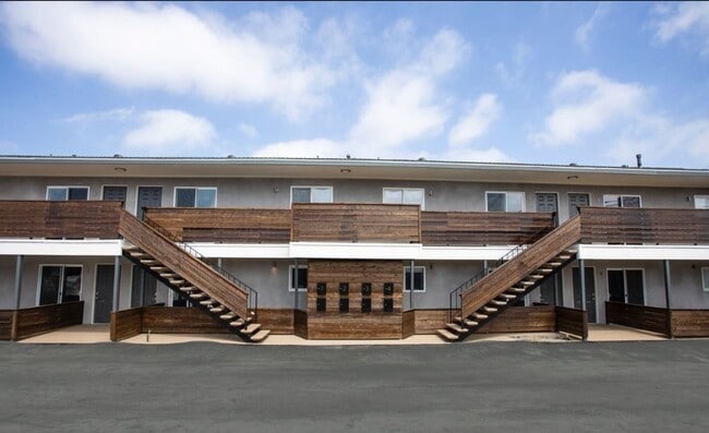 Building Photo - Updated 2 Bed 1 Bath Near SDSU Unit 7 Rental