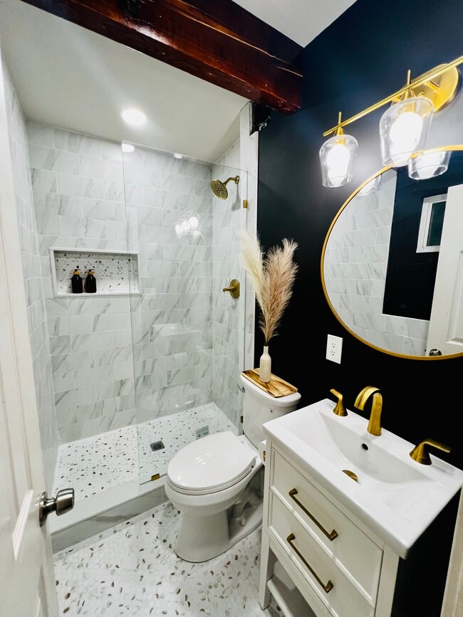 Photo - 719 Holly Ave