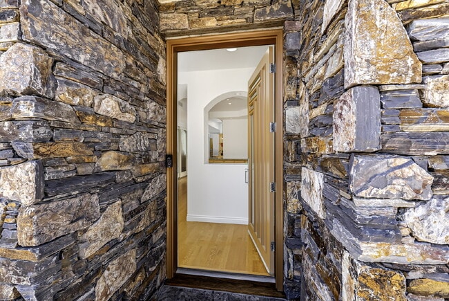 Photo - 119 Opal Ave