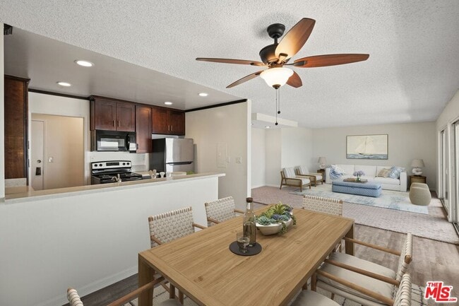 Photo - 18000 Coastline Dr Unit 7