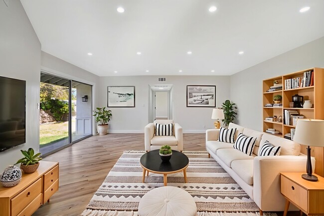 Photo - 23153 Gonzales Dr