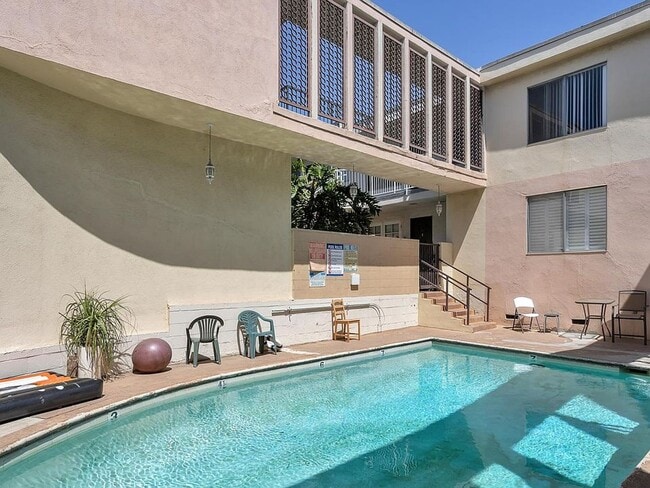 Photo - 1560 S. Saltair Ave. Los Angeles, CA. 90025