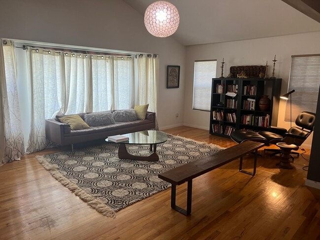 Photo - 2848 Westwood Blvd