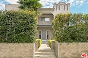 Photo - 840 N Fuller Ave