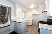 Photo - 2649 N Beachwood Dr Apartments Unit 3