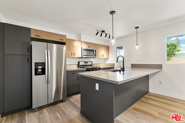 Building Photo - 2918 Hauser Blvd Unit 3