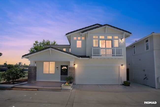 Building Photo - Charming 3BR/3BTH House in Costa Mesa