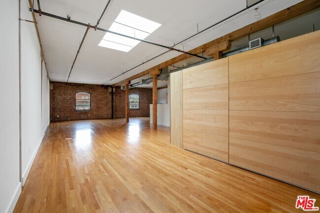 Photo - 215 S Santa Fe Ave Unit 17