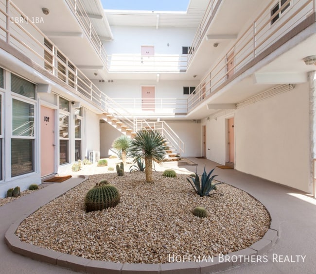 Photo - 6873 Franklin Ave Unit 205